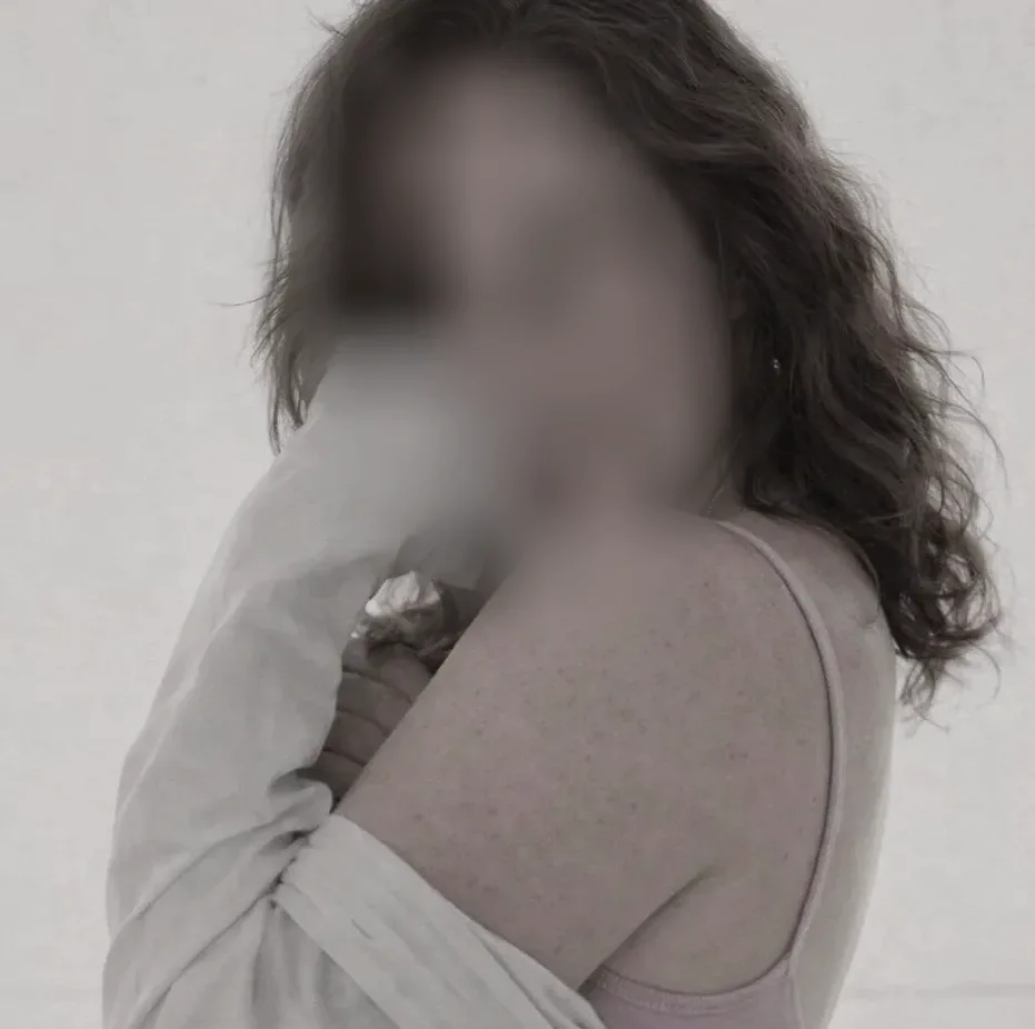 Clara, 34 años